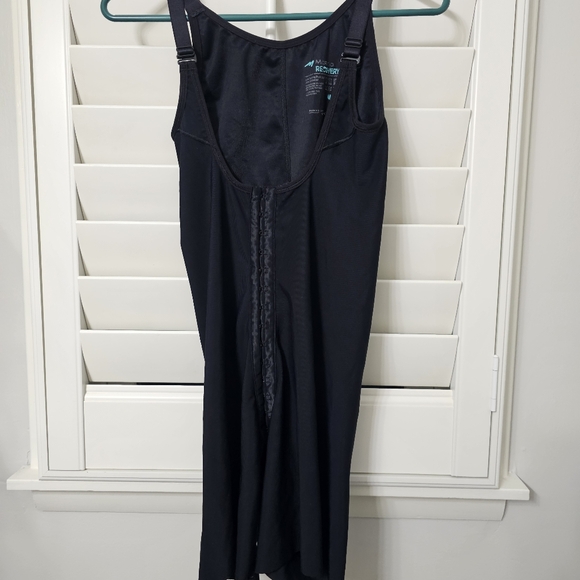 Marena recovery post surgical compression garment - Picture 1 of 4